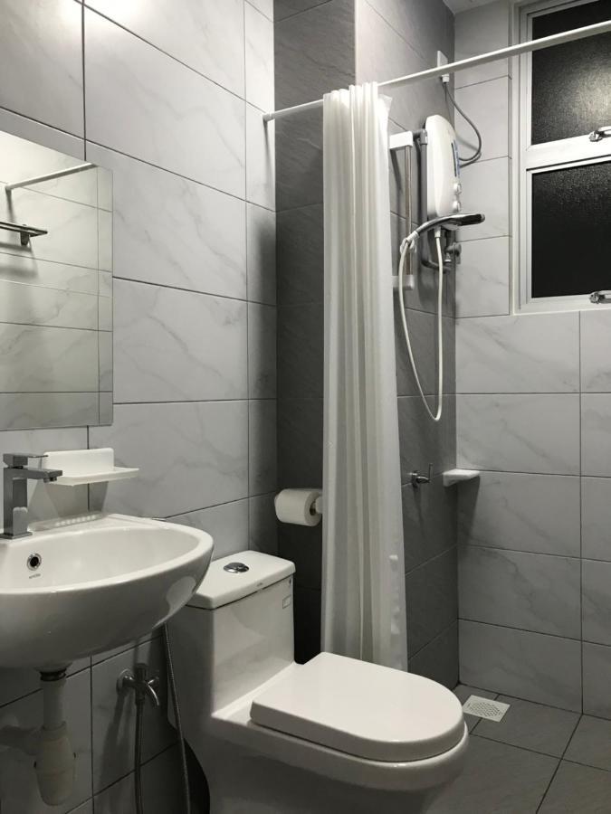 Homestay Sks Apartment Larkin ג'והור בהרו מראה חיצוני תמונה